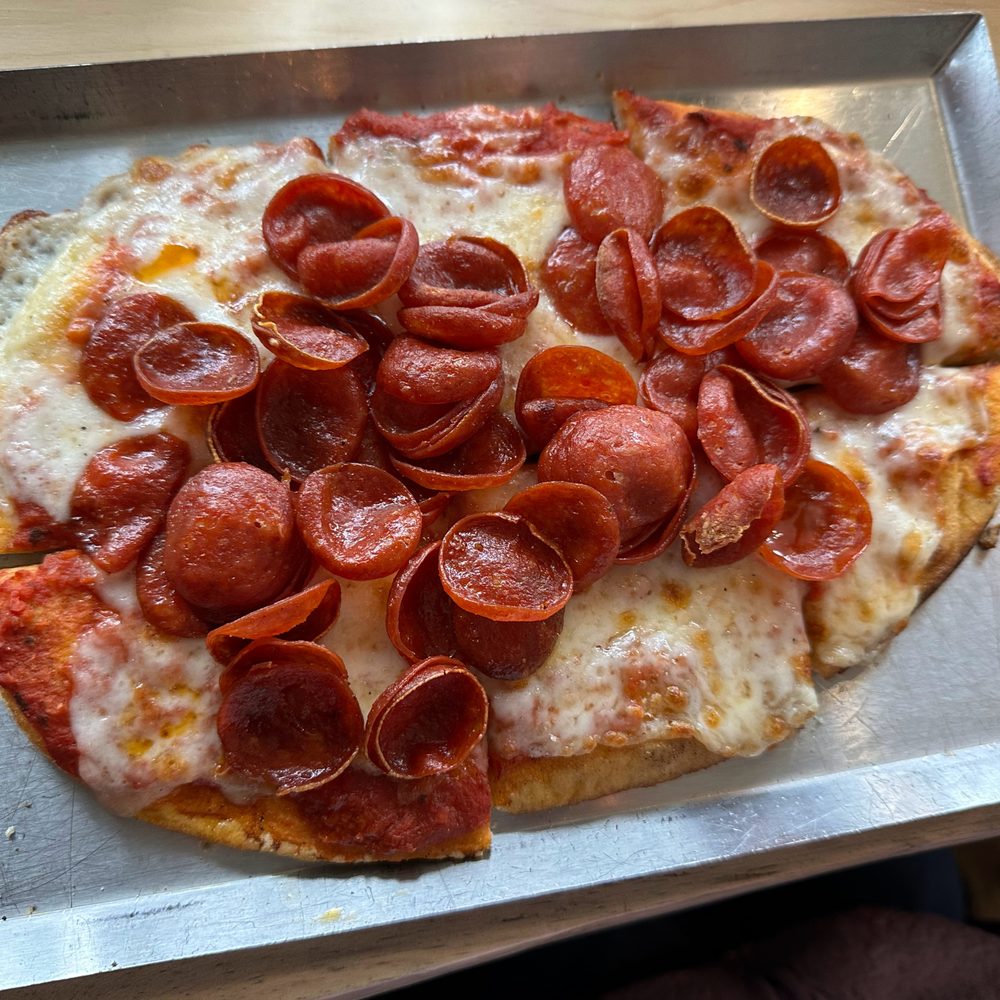 Mammoth Brewing - Pepperoni Flatbread Pizza - Breweries Near Me - Mammoth Lakes, California Mammoth Brewing - Pepperoni Flatbread Pizza - Breweries Near Me - Mammoth Lakes, California