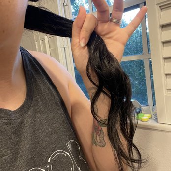 BloNgo - This skinny pony tail is apparently 2 bundles of hair (cost: $175) - Makeup Artists Near Me - Wesley Chapel, Florida BloNgo - This skinny pony tail is apparently 2 bundles of hair (cost: $175) - Makeup Artists Near Me - Wesley Chapel, Florida