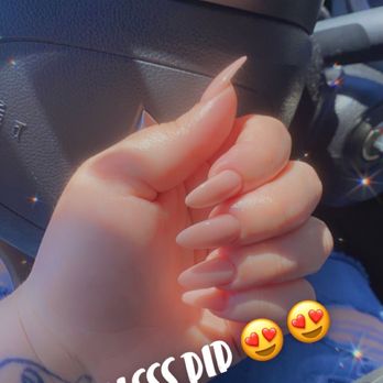 Nails By Lynn - Acrylic Almond Nails - Nail Salons Near Me - San Antonio, Texas