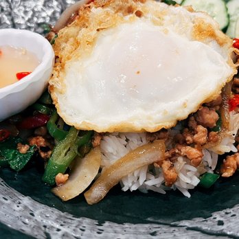 Pii Nong Thai - Thai Near Me - Oakville, Ontario Pii Nong Thai - Thai Near Me - Oakville, Ontario