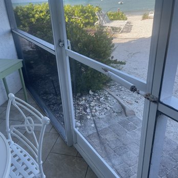Island Inn - Door needs new screen - Hotels Near Me - Sanibel, Florida Island Inn - Door needs new screen - Hotels Near Me - Sanibel, Florida