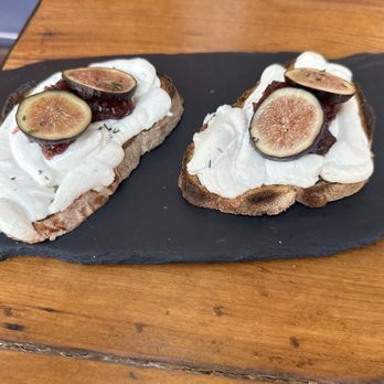Gelso & Grand - Fig & Goat Cheese - Italian Near Me - New York, New York