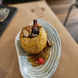 La Bartola - caramelized apple (4€),