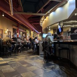 Willowcreek Grill & Raw Sushi Restaurant - Dining Room