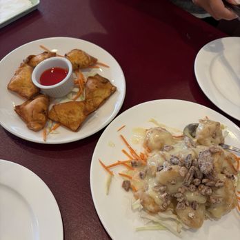 New Leaf Pho - Crab Rangoons and Honey Walnut Shrimp - Vietnamese Near Me - Poulsbo, Washington New Leaf Pho - Crab Rangoons and Honey Walnut Shrimp - Vietnamese Near Me - Poulsbo, Washington