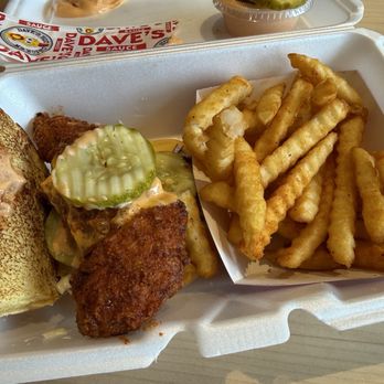 Dave's Hot Chicken - Slider and fries - Chicken Shop Near Me - Aventura, Florida