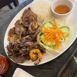 Combo rice dish