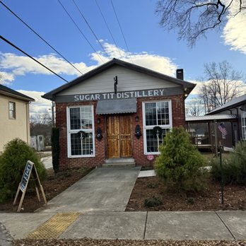 Sugar Tit Moonshine Distillery