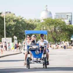Écorécréo - Explore Old Port of Montreal at your own pace.