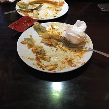 Golden Wok - I don't why theirs so many bad reviews because the food is amazing!! Better than those other dirty Chinese restaurants - Chinese Near Me - Pasco, Washington