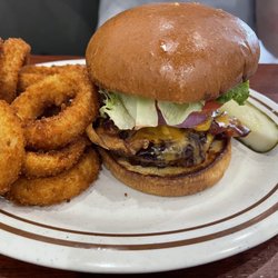 Early Riser Diner - Bacon cheddar Burger