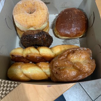 Sylmar Donuts - Donuts - Donuts Near Me - Sylmar, California