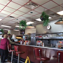 Huddle House - seating