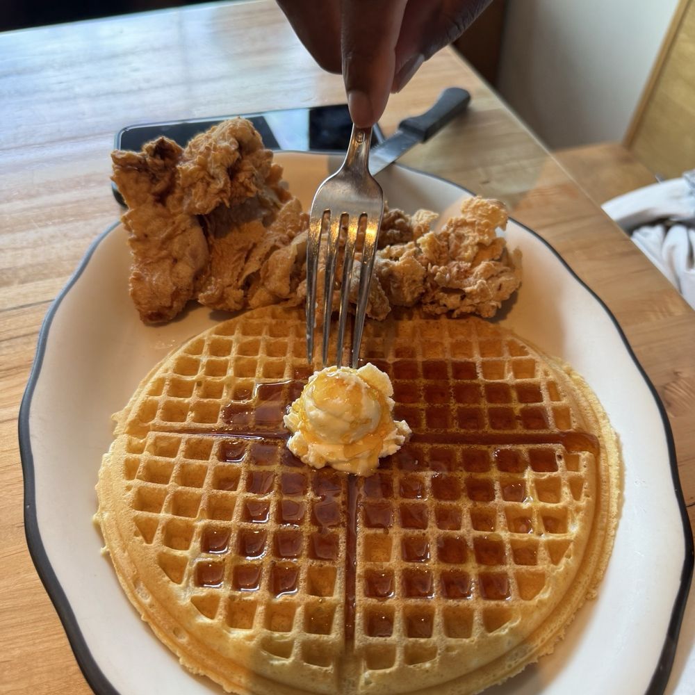 Hot Suppa - Chicken and waffle - Breakfast & Brunch Near Me - Portland, Maine Hot Suppa - Chicken and waffle - Breakfast & Brunch Near Me - Portland, Maine