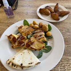 JPizle Kitchen - Chuzitos de pollo and side of Sweet plantains