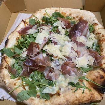 Monte Wood Fired - Prosciutto e rucola 10/10 this was so delicious! Legit Napoli wood fire pizza, quality fresh ingredients and made with extra amore! - Pizza Near Me - St. Petersburg, Florida Monte Wood Fired - Prosciutto e rucola 10/10 this was so delicious! Legit Napoli wood fire pizza, quality fresh ingredients and made with extra amore! - Pizza Near Me - St. Petersburg, Florida