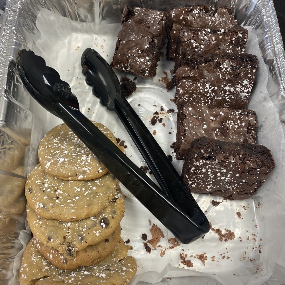 Italian Bistro - Brownies and cookies - Pizza Near Me - Wilmington, North Carolina Italian Bistro - Brownies and cookies - Pizza Near Me - Wilmington, North Carolina