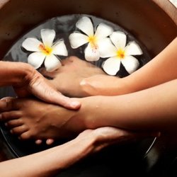 Lotus Leaf Acupuncture & Wellness Center - Tibetan Foot Soaks