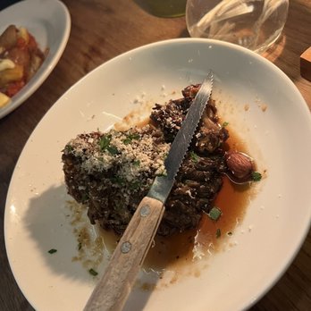 El Born - Maitake mushroom - Spanish Near Me - Brooklyn, New York El Born - Maitake mushroom - Spanish Near Me - Brooklyn, New York