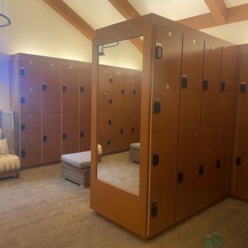 Sense Spa - Lockers - Day Spas Near Me - Menlo Park, California Sense Spa - Lockers - Day Spas Near Me - Menlo Park, California