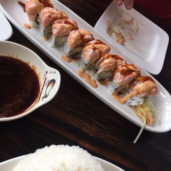 Sushi Dan - Typical trip to Sushi Dan:) Came starving, leaving full. - Sushi Bars Near Me - Studio City, California