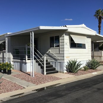 Atlas Awning - Before the windstorm - Patio Coverings Near Me - Palm Springs, California