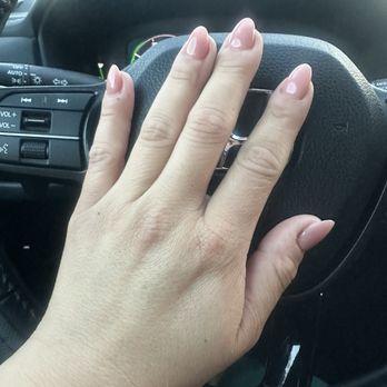 Luna Nails Bar - Nail Salons Near Me - Bellflower, California