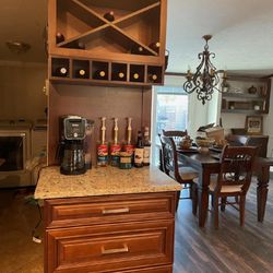 Cabinet Pro CSRA - Don't forget the wine or coffee bar