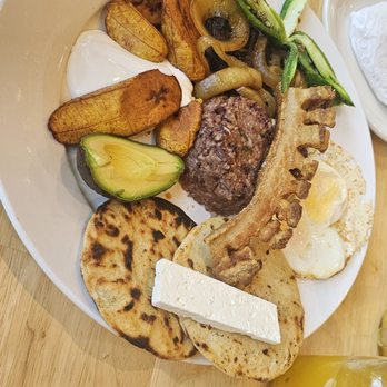 L'Roco Grill - Salvadoran Near Me - San Jose, California L'Roco Grill - Salvadoran Near Me - San Jose, California
