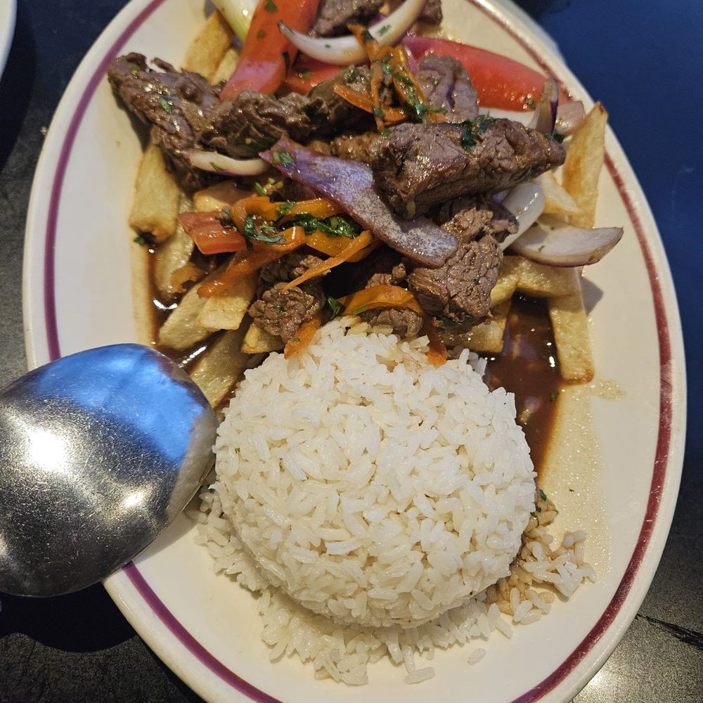 Pio Pio - Lomo saltado - Latin American Near Me - Glen Cove, New York