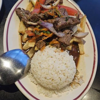Pio Pio - Lomo saltado - Latin American Near Me - Glen Cove, New York