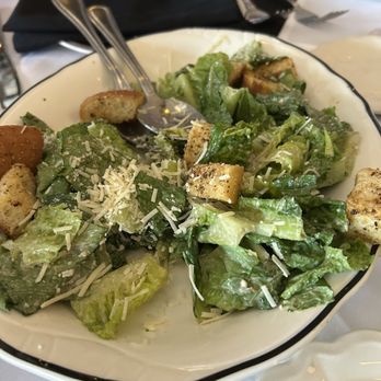 Maggiano's - Cesar salad - Italian Near Me - Cincinnati, Ohio