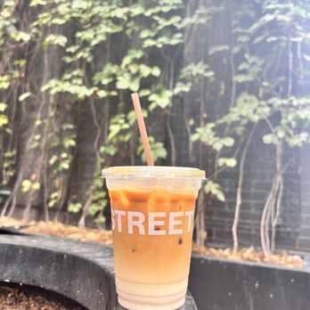 Blank Street Coffee - Coffee & Tea Near Me - New York, New York