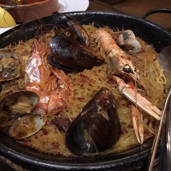 Miño - Same with Paella but the noodle instead of rice - Seafood Near Me - Barcelona, B