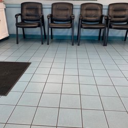 SpeeDee Oil Change & Auto Service - No one else in the waiting room around noon on a Thursday-yes!! Week day chores 4tw!