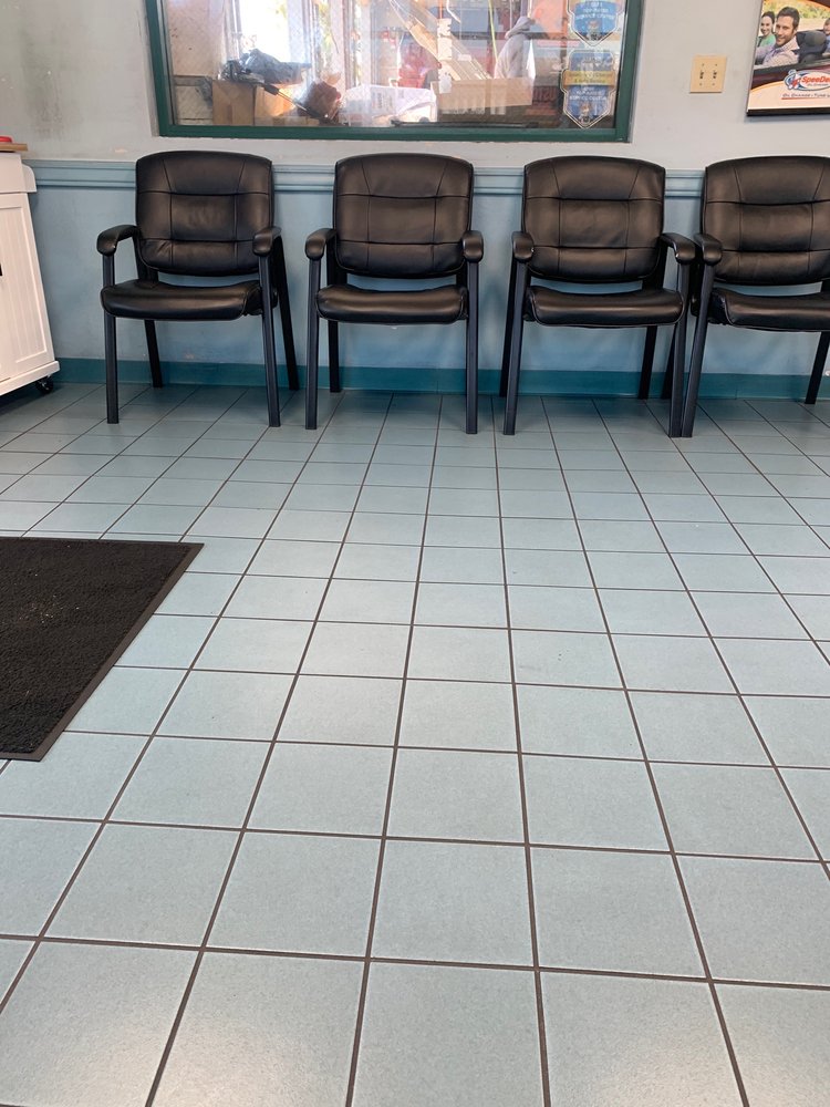 SPEEDEE OIL CHANGE & AUTO SERVICE Updated October 2024 17 Photos