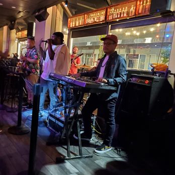 55 South - Live music Sundays (Illiance) w/ vocalist - Lounges Near Me - San Jose, California 55 South - Live music Sundays (Illiance) w/ vocalist - Lounges Near Me - San Jose, California