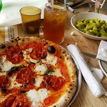 Roberta's - Bee sting pizza - Pizza Near Me - Brooklyn, New York Roberta's - Bee sting pizza - Pizza Near Me - Brooklyn, New York