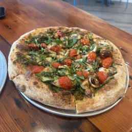Evergreen (veggie) pizza! Evergreen (veggie) pizza!