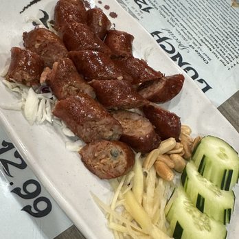 Bhan Thai Lao Kitchen - Thai Near Me - Vacaville, California