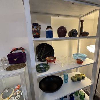 Attic Fanatics Vintage - Vintage knick knacks - Used, Vintage & Consignment Near Me - Lake Park, Florida Attic Fanatics Vintage - Vintage knick knacks - Used, Vintage & Consignment Near Me - Lake Park, Florida