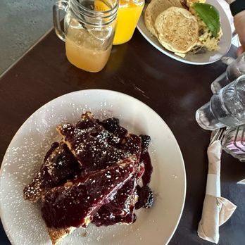 Wilma & Frieda's Cafe - Blackberry Toast was really good!! - Comfort Food Near Me - Palm Desert, California Wilma & Frieda's Cafe - Blackberry Toast was really good!! - Comfort Food Near Me - Palm Desert, California