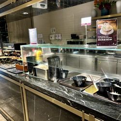環亞機場貴賓室 - Buffet with Fish Ball Rice Noodle Soup