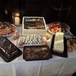 Nunzi's American Bistro - 10/8/26 dessert table