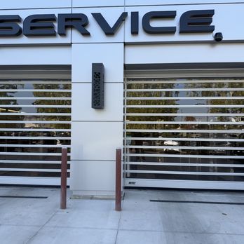 Fresno Lexus - Automatic doors and sensors on the service entrance.. They shut immediately behind the vehicle to maintain inner garage temperatures. - Auto Repair Near Me - Fresno, California Fresno Lexus - Automatic doors and sensors on the service entrance.. They shut immediately behind the vehicle to maintain inner garage temperatures. - Auto Repair Near Me - Fresno, California