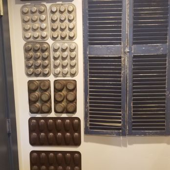 Stacey Cakes - Decorative pans - Bakeries Near Me - McCall, Idaho