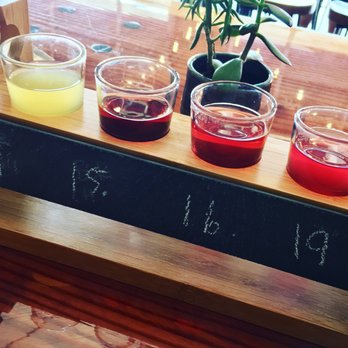 The HiVe Taphouse - Breweries Near Me - Oregon City, Oregon