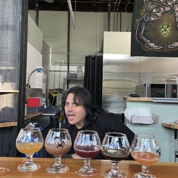 Great Notion Brewing - Beaverton - Beertender Anthony - Breweries Near Me - Portland, Oregon Great Notion Brewing - Beaverton - Beertender Anthony - Breweries Near Me - Portland, Oregon