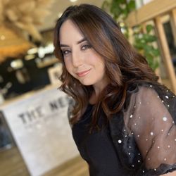 Urban District Salon - .