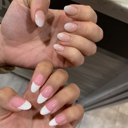 Snappy Nails